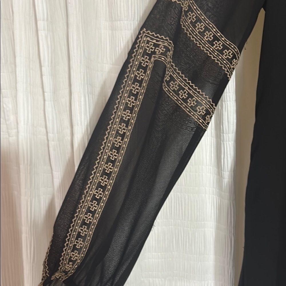 BLOUSE of Tolani Black Embellished Bib Collar - Picture 4 of 6